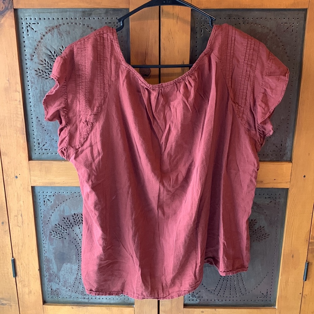 Old Navy Blouse Pink/Red, size L - Picture 2 of 5